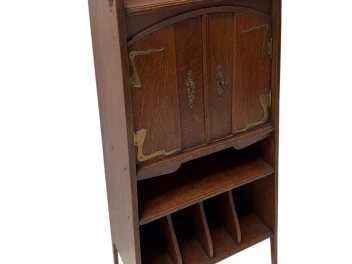 Arts & Crafts Art Nouveau Cabinet by H.P. Mutters & Zoon Den Haag, 1900s